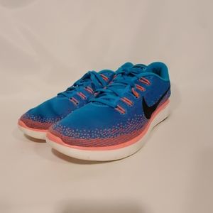 Nike women's free RN distance running shoes SZ 10